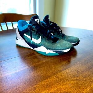 Nike Kobe 7s size 13
